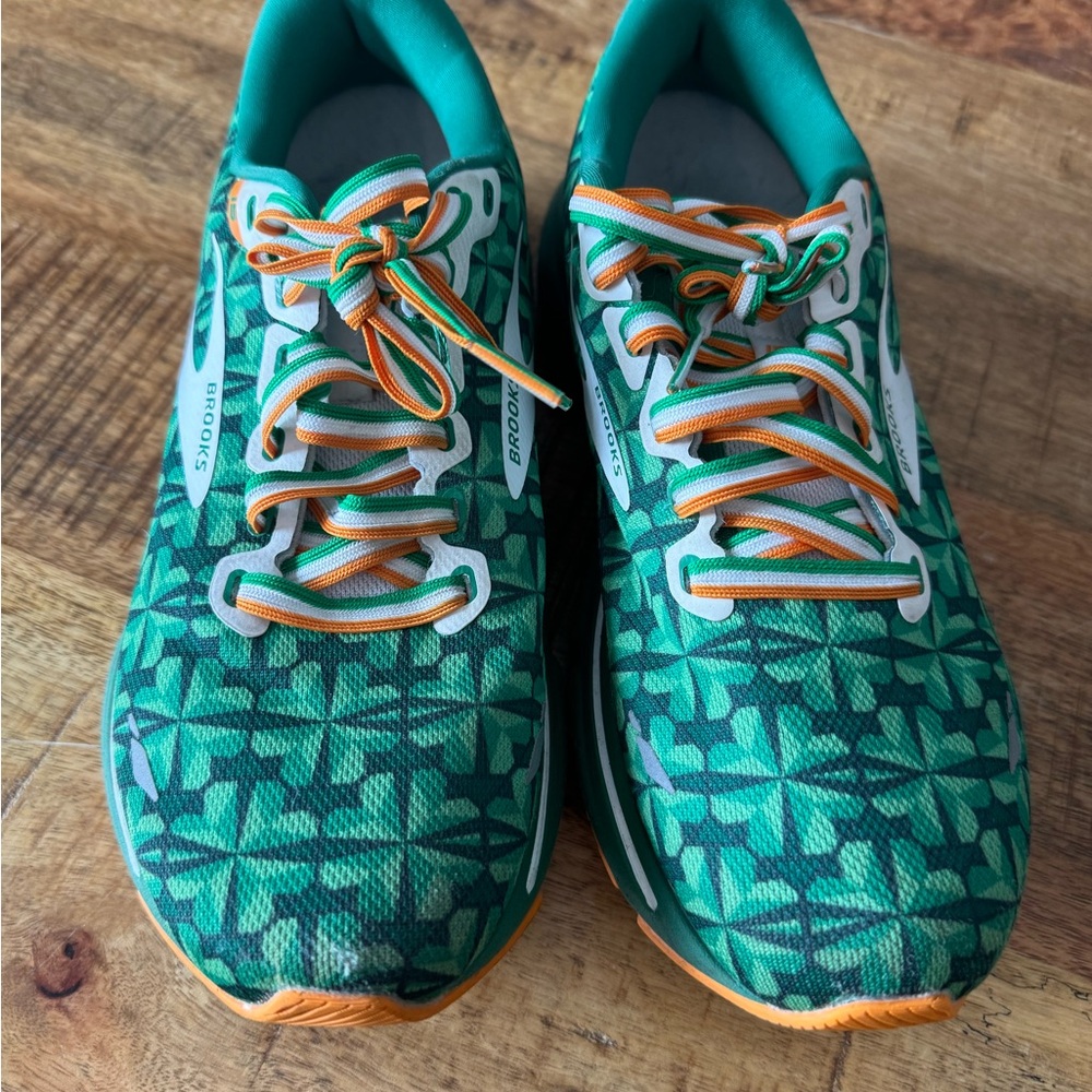 Brooks Women’s Shamrock Sneakers in Green and Orange